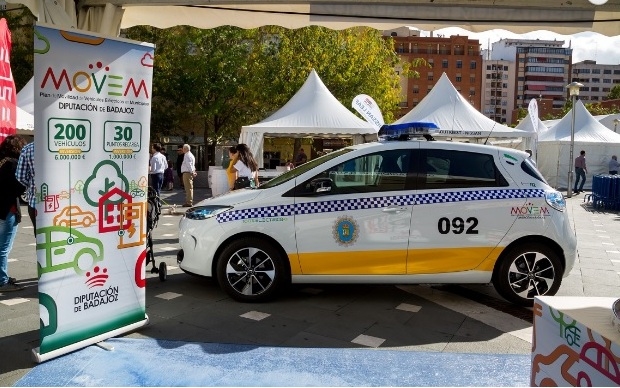 Fuentes de León entre los primeros municipios en obtener vehículos eléctricos en el marco del Plan Movem de la Diputación de Badajoz