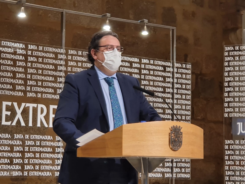 Se amplía 7 días el cierre perimetral de municipios y 28 días el toque de queda en Extremadura