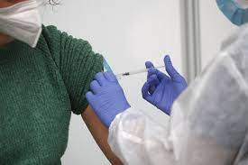 Nacidos del 1962 al 1965 de varias localidades de la comarca podrán vacunarse contra la covid-19 este jueves en Zafra