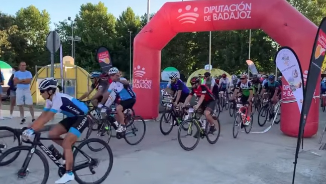 200 ciclistas disfrutaron de la XII Ruta Cicloturista Jamón de Monesterio este sábado