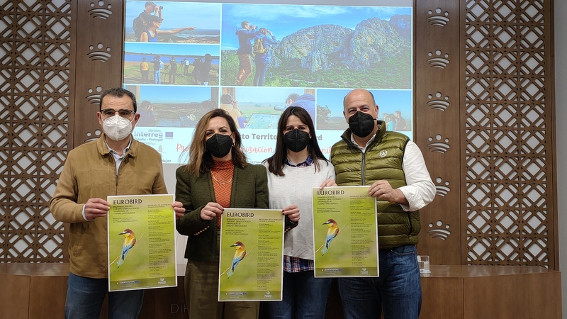 La sierra de Tentudía acogerá una actividad de turismo ornitológico dentro del proyecto de cooperación transfronteriza Eurobird