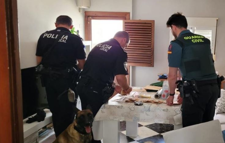 Desmantelado un punto de venta de drogas en una vivienda de Fregenal de la Sierra