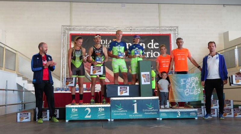 Antonio Cerezo e Irene Cascajosa vencedores del IX Duatln Cross de Monesterio