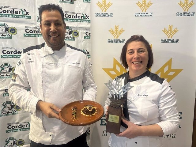 La chef Rocío Maya, de Fuentes de León, gana el XVI Concurso de Cocina Premio Espiga Cordero de Extremadura