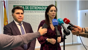 La Junta de Extremadura se opone al uso obligatorio de la mascarilla, pero la recomienda en hospitales, centros de salud y pacientes con síntomas
