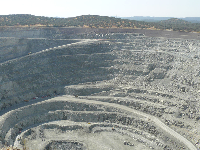 La Junta está a la espera sobre la petición de que la zona de Monesterio pueda optar a las ayudas para comarcas mineras