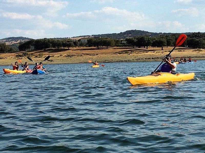 Kayaks, paddle surf, gymkana, senderismo...en el Pantano de Tentudía