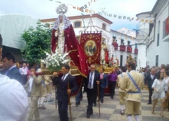 Fuentes de León publica las bases para la elección de Dama y Reinas del `Corpus Christi 2019