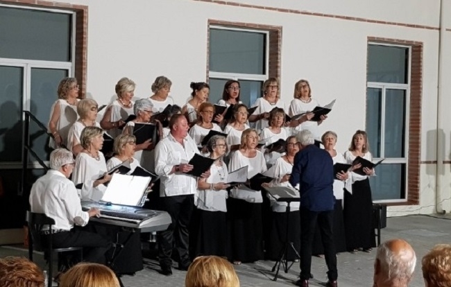 La Coral `Cabarco de Monesterio actuó en el Concierto Estival de Corales de Fuente del Maestre