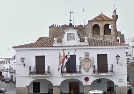 El Ayuntamiento de Segura de León repartirá una mascarilla por habitante para proteger a la población
