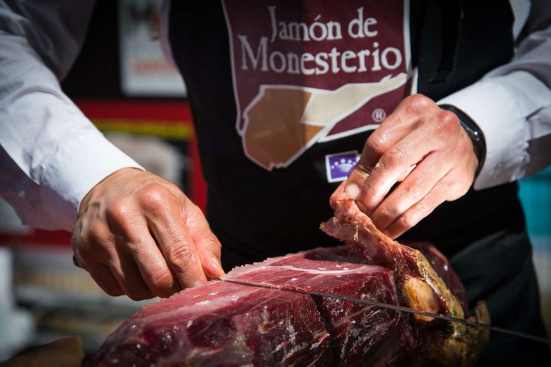 El Cuchillo Jamonero de Oro de Monesterio se queda sin dueño este año tras dos décadas de concurso