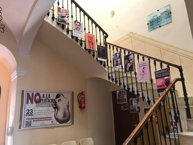El Ayuntamiento de Higuera la Real se une a la campaña contra la explotación sexual y tráfico de mujeres y niños