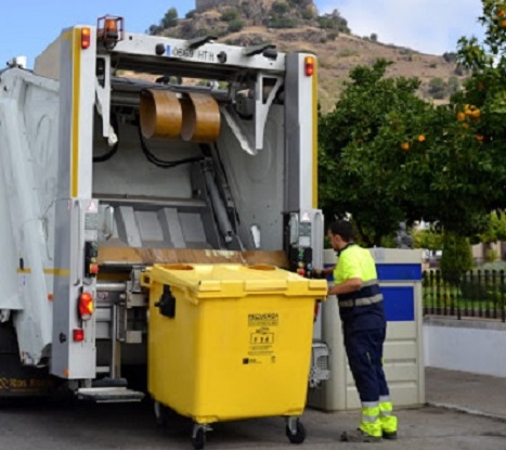 La Mancomunidad de Tentudía publica las bases para crear una bolsa de trabajo de conductor-operario del servicio de recogida de residuos