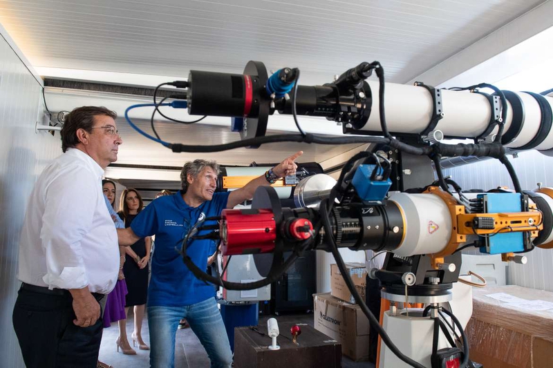 Fernndez Vara aboga por un turismo de calidad y diferencial en Extremadura en su visita ayer a Fregenal al Complejo `Entre Encinas y Estrellas