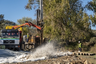 Encontrada agua en el primero de los seis pozos previstos para abastecer a la Mancomunidad de Tentuda a 350 metros de la ETAP