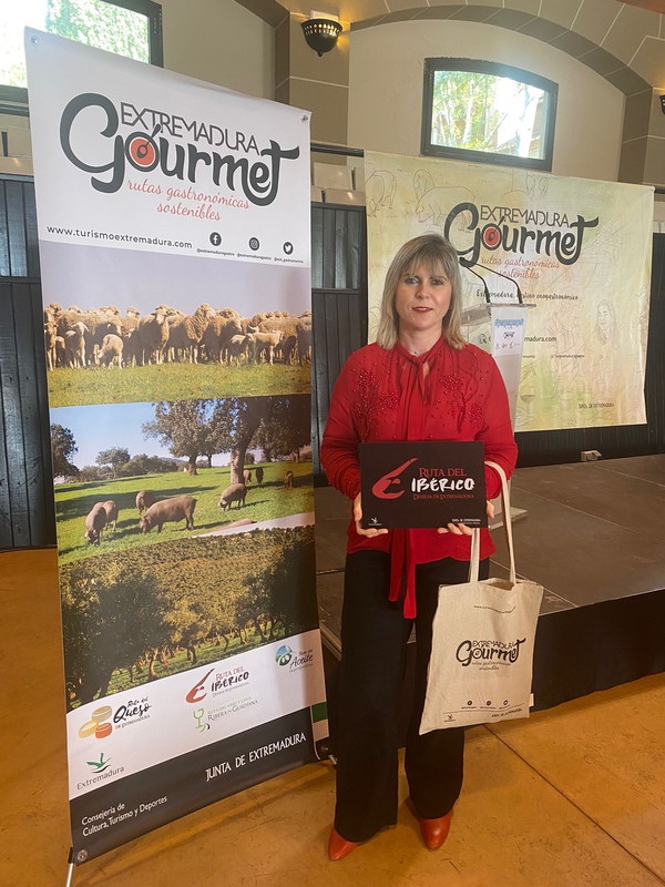 Segura de León ya pertenece a la Ruta del Ibérico Dehesa de Extremadura y la Ruta del Queso de Extremadura