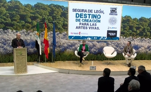 `Segura de Len. Destino de creacin para las artes vivas era presentada en Fitur