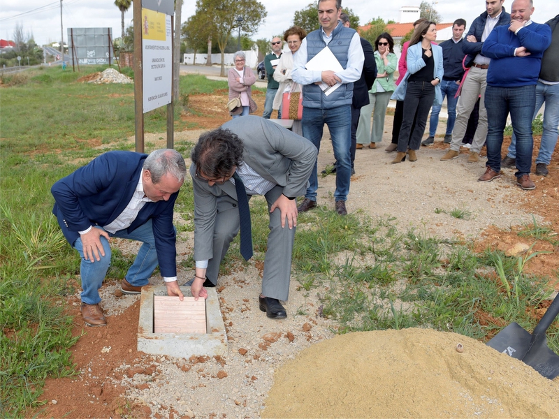 Colocada la primera piedra de la futura Residencia de Mayores en Higuera la Real