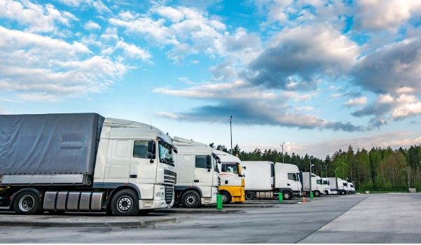 Las ventajas de las alianzas estratégicas en una empresa de transporte