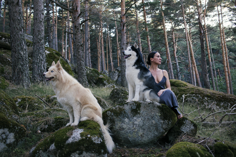 La bailarina Helena Martín trabajará en Monesterio su nueva pieza `Carne de Perro´ dentro del proyecto `Bailando en Plata 2024´