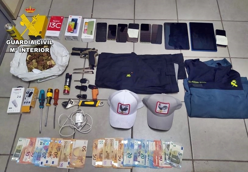 Detenidos tras robar en establecimientos comerciales de Monesterio y Fregenal de la Sierra