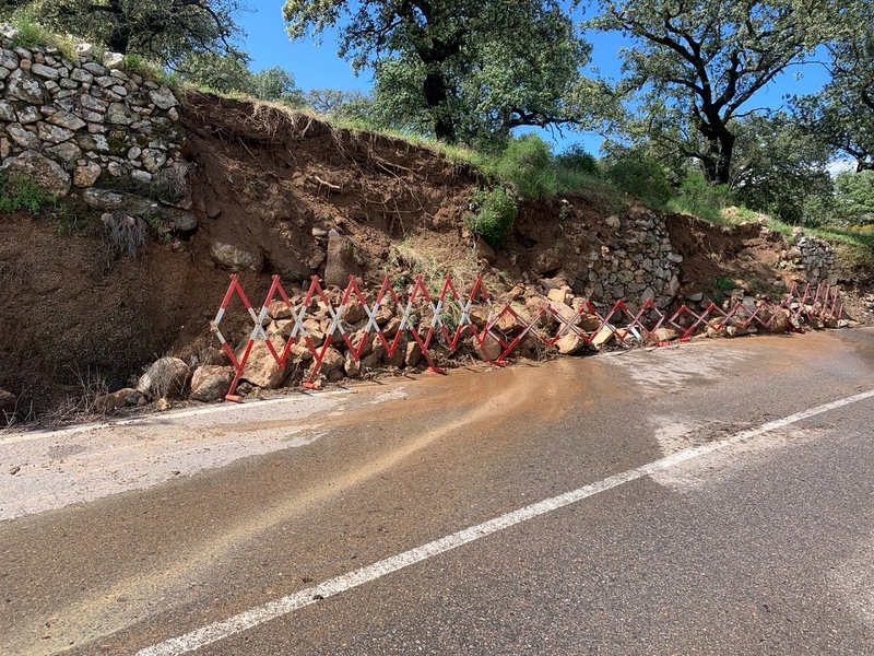 La BA-160 de Zafra a Bodonal de la Sierra estuvo afectada por la borrasca Nelson