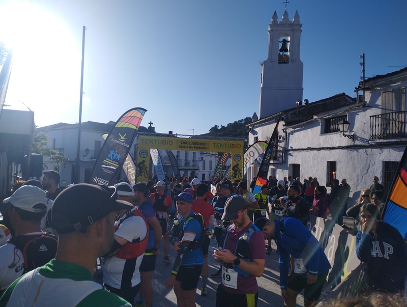 Cabeza La Vaca vuelve a ser el epicentro del Trail Extremeño con casi 400 corredores en su XVII edición