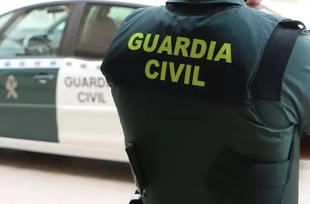 Fallece un motorista en la EX-103 cerca de Pallares tras chocar con un vehículo 