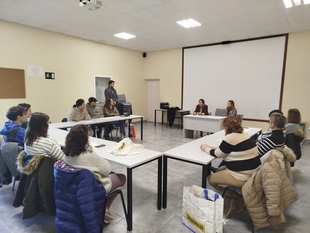 Comenzó en Fuentes de León el Programa de Formación y Empleo ESCALA de Mantenimiento de Jardines y Zonas Verdes